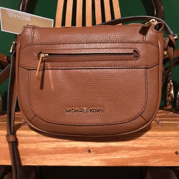 🚫Sold🚫Michael kors julia luggage messenger - Picture 6 of 8
